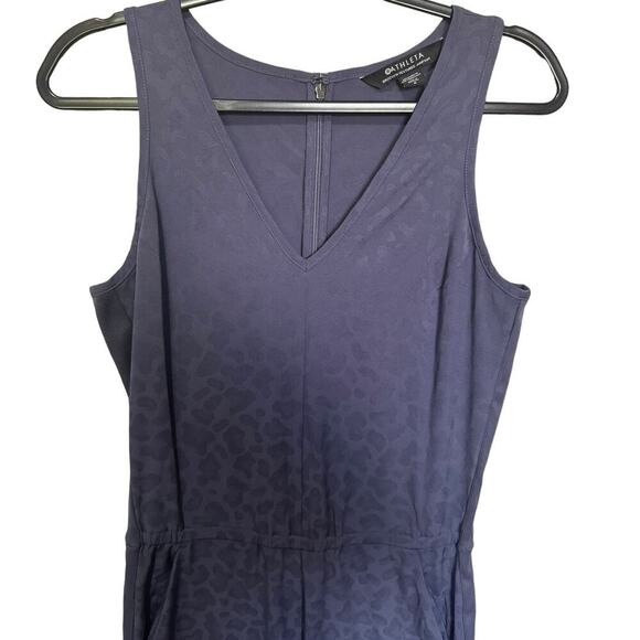Athleta Brooklyn Jumpsuit Textured Leopard Print Sleeveless Purple Blue Size 6 - Picture 4 of 11